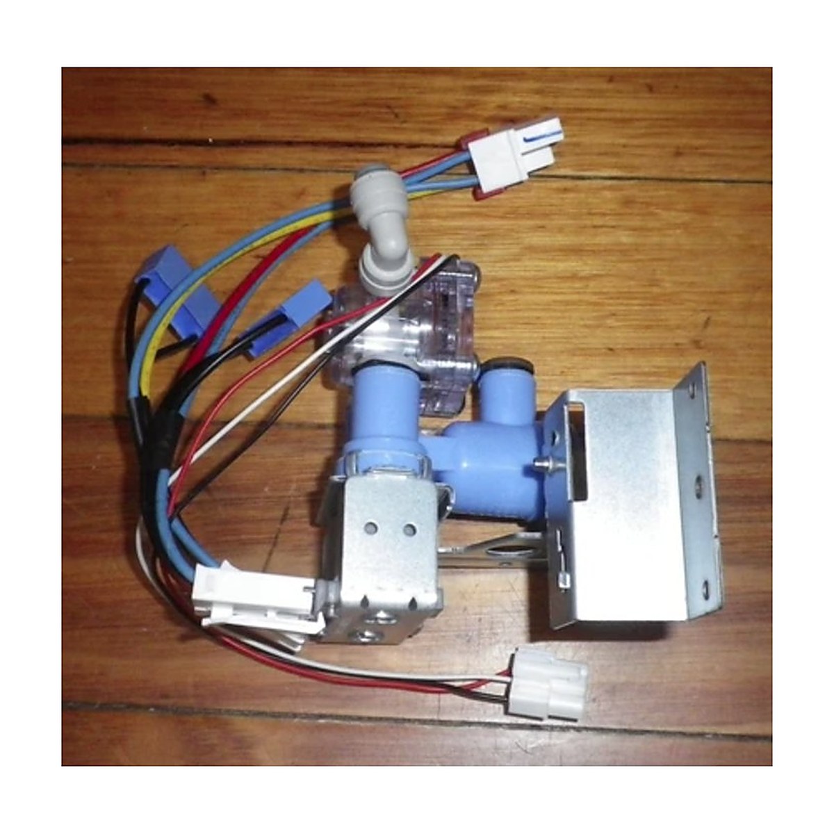 4055911228 genuine Electrolux fridge water valve assembly, factory number 3015406010